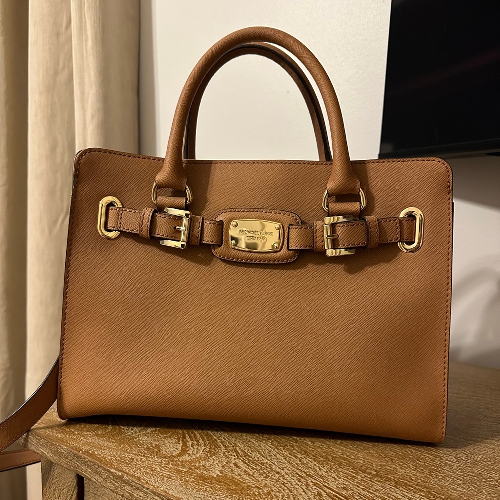 EUC Michael Kors purse!✨